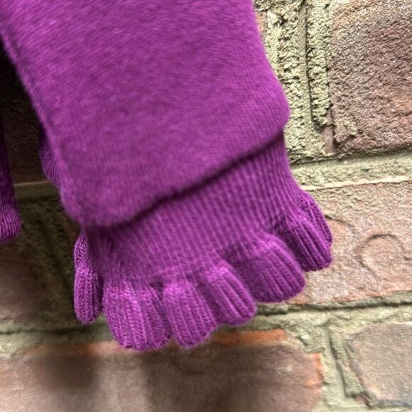 Talbots Women’s Plum Ruffle Trim Raglan Sweatshirt Size Large NEW - Picture 3 of 8